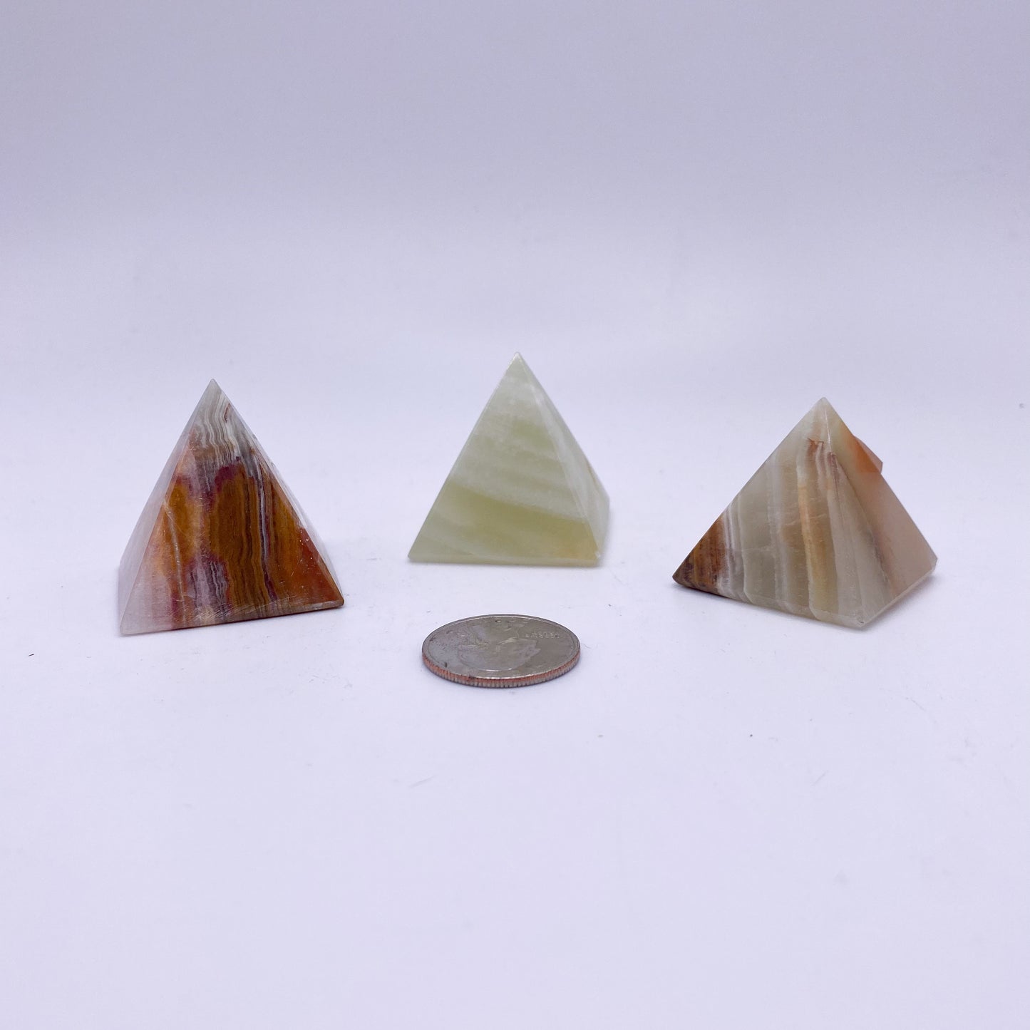 1.5-4 Inch Green Onyx Crystal Pyramid Crystal Home Décor